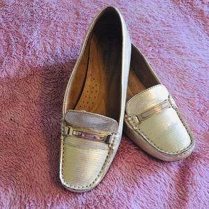 Naturalizer Loafers